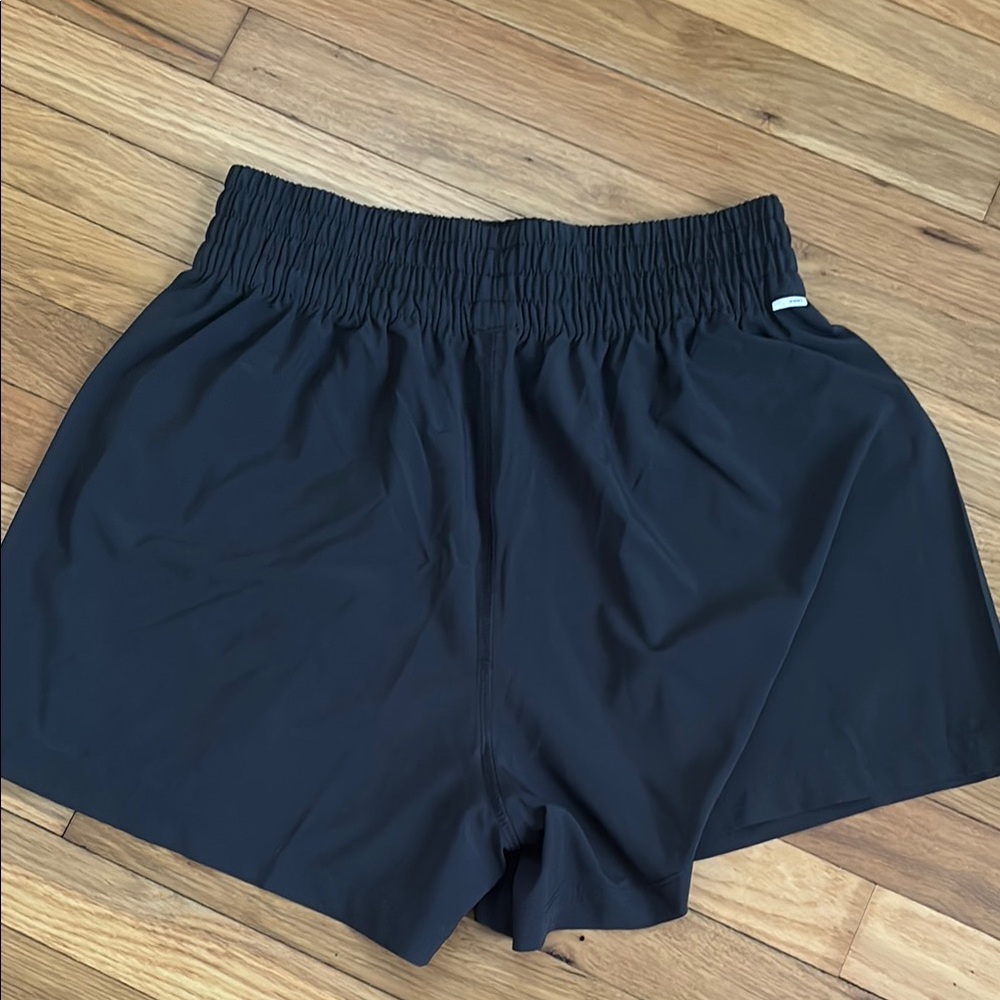 Vuori Black Athletic Shorts Lightweight Elastic Waist